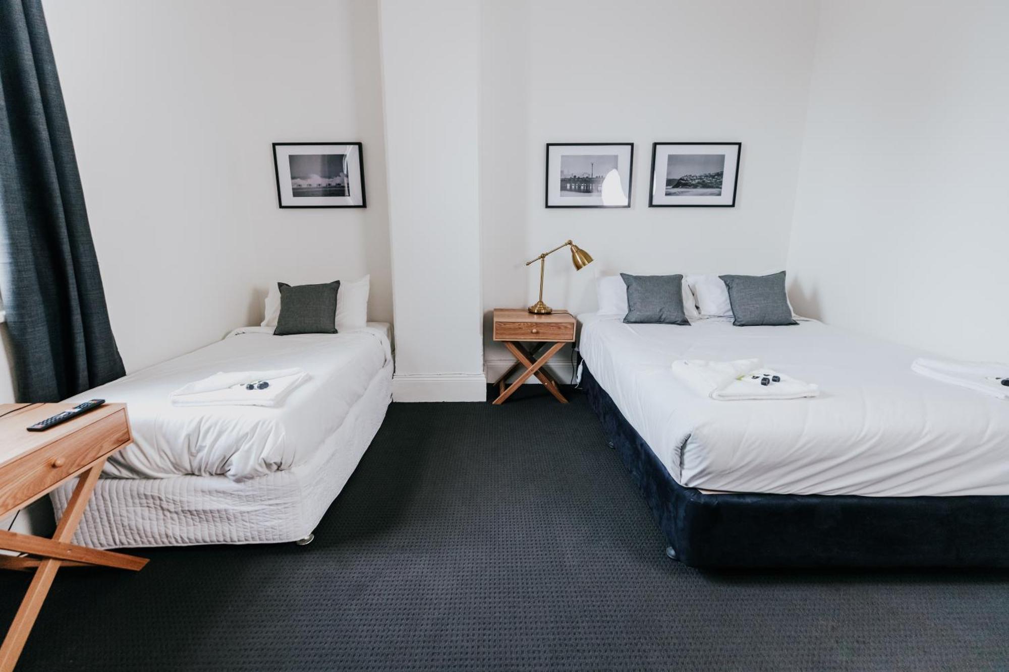 Holmesville Hotel Стая снимка